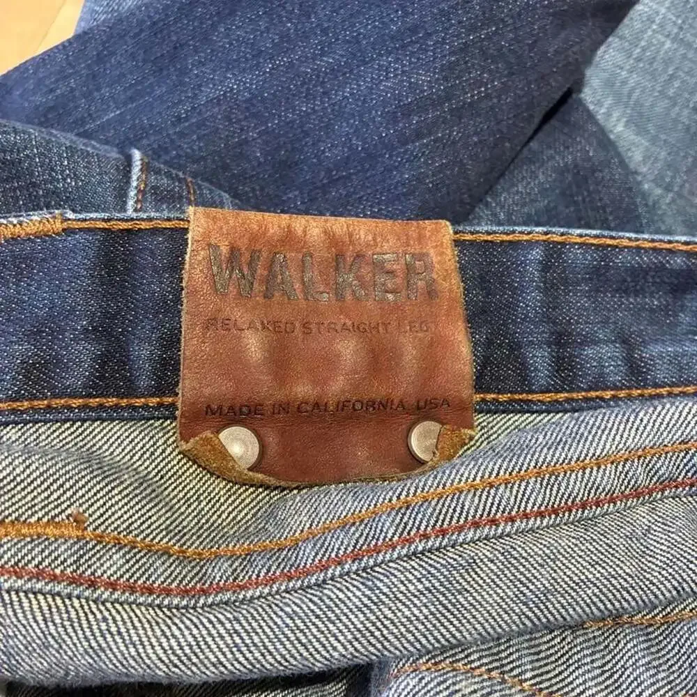 J Brand Walker Relaxed Straight Jeans Dark Wash 33x31